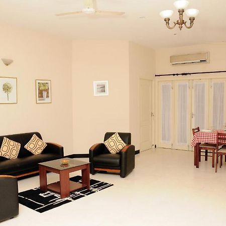 Executive Comfort Alwarpet Ченнаи Экстерьер фото