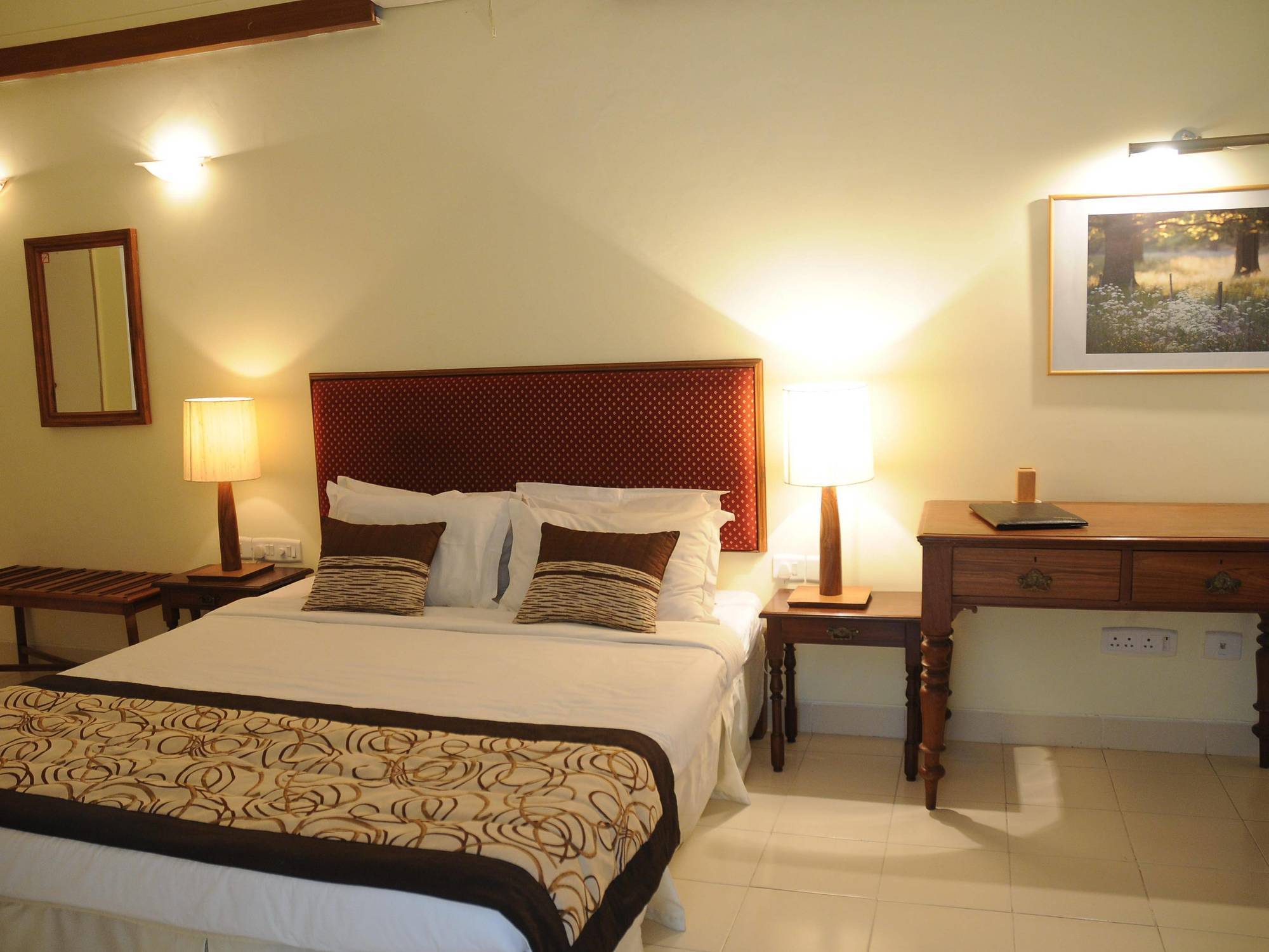 Executive Comfort Alwarpet Ченнаи Экстерьер фото